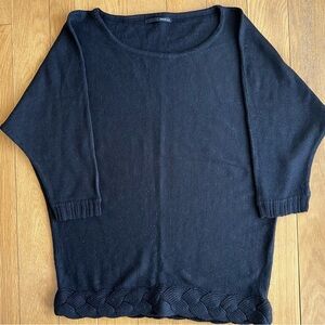 Elegant Black Women's Crew Neck Sweater